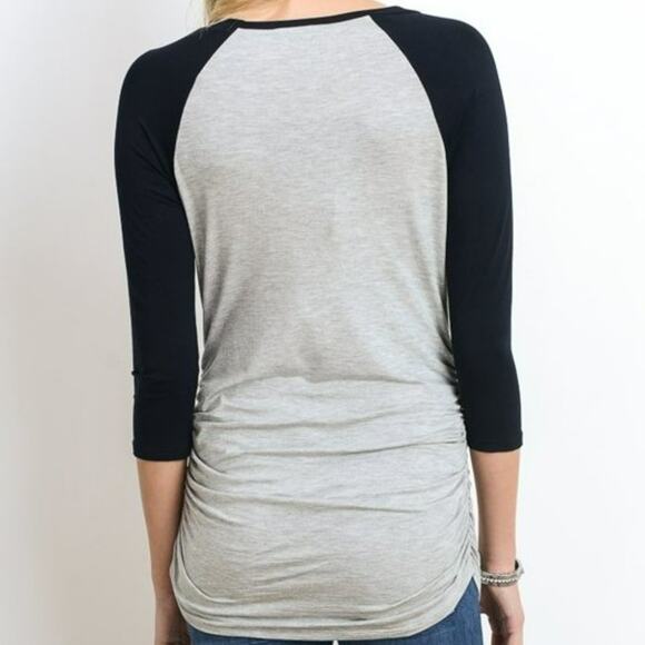 GRAY & Black Maternity Raglan Top - Small - Picture 2 of 4
